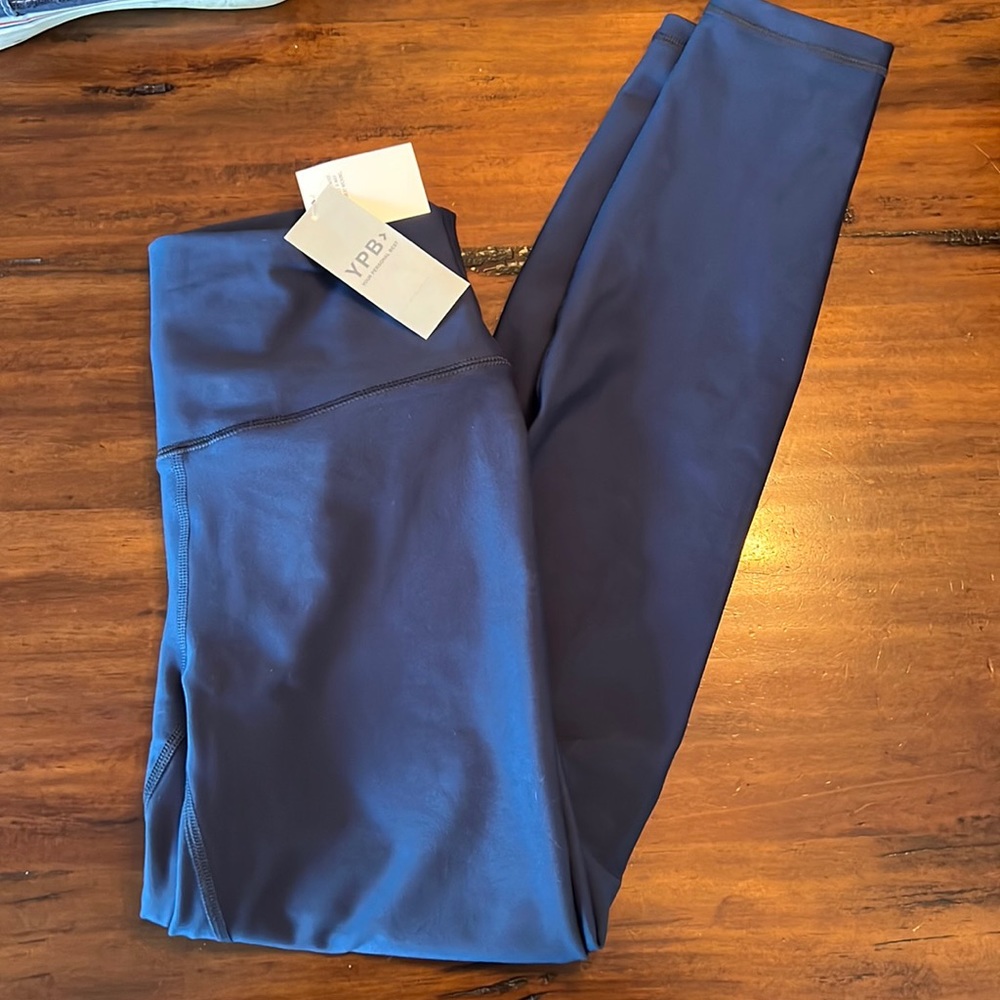 YPB Cropped leggings size Small
